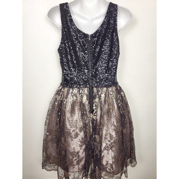 Leifsdottir Anthropologie sequin and tulle party dress. Size 8 - Picture 6 of 8